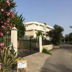 Qerana's Rooms: Corner Of Nature Hotel