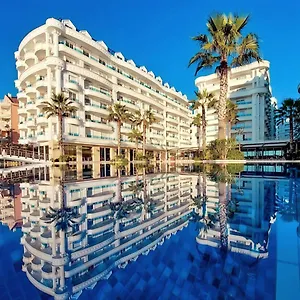 Luna & Aparthotel