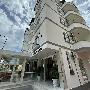 Star & Restaurant Apartment