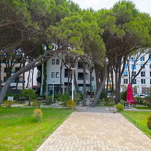 4* Hotell Kastrati
