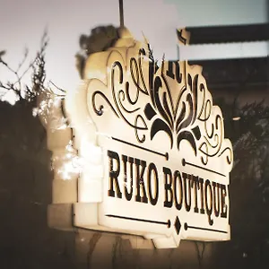Ruko Boutique Golem (Tirana)
